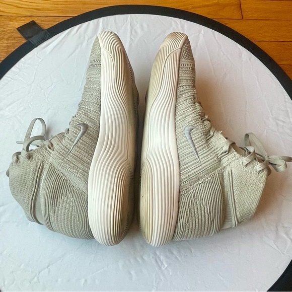 EUC!  Nike Hyperdunk 2017 React Flyknit in pale grey.  Size 11 - Picture 6 of 10